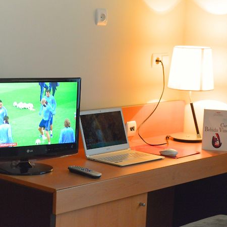 Fc Infantas De Leon Hotel Eksteriør billede
