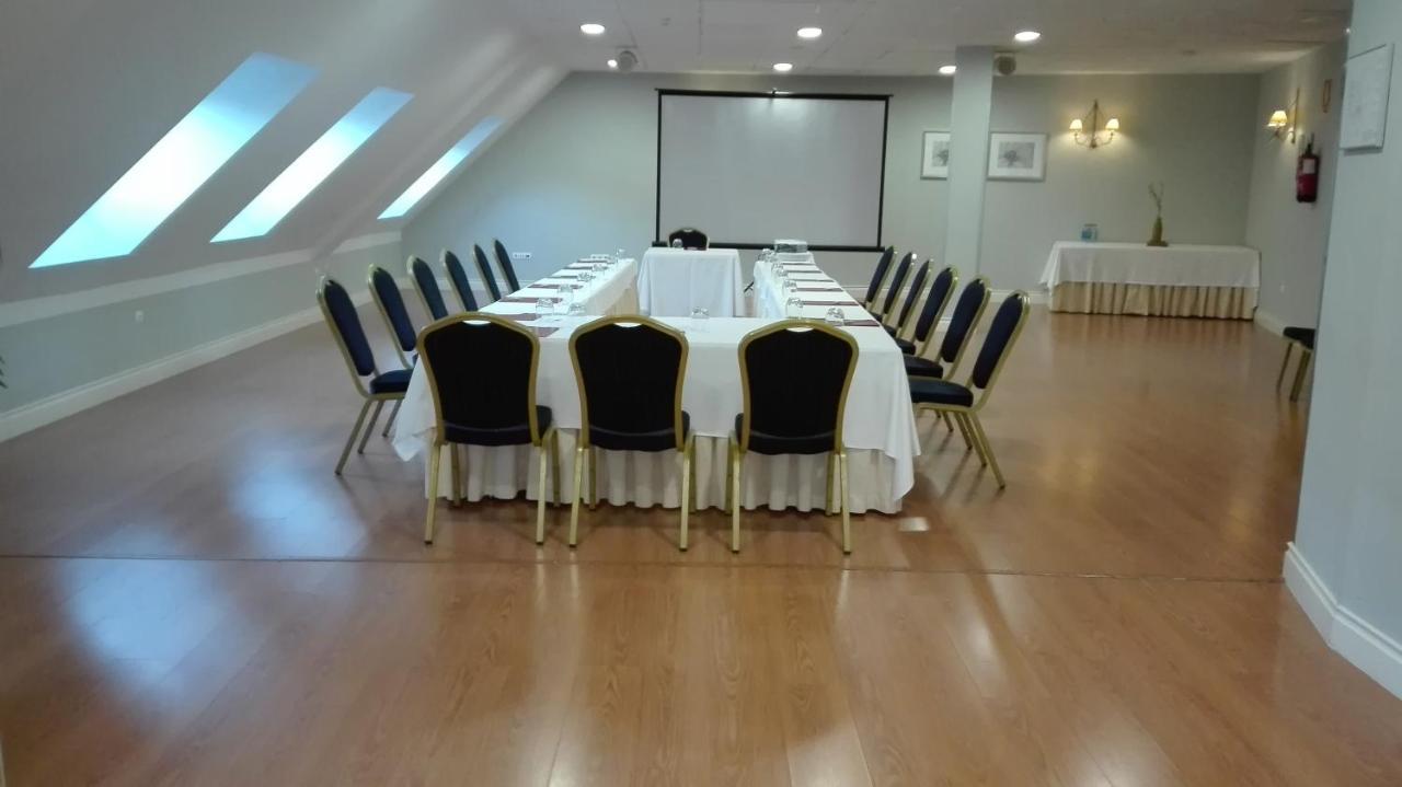 Fc Infantas De Leon Hotel Eksteriør billede